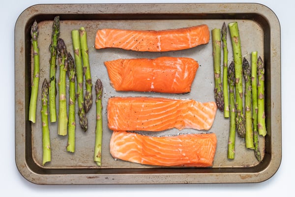 Healthy-Memorial-Day-Recipe-Grilled-Asparagus-Salmon