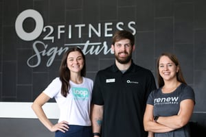 A Loop Nutrition Registered Dietitian, a PRSNL Coach, and a Renew Physiotherapist at an O2 Fitness Club location