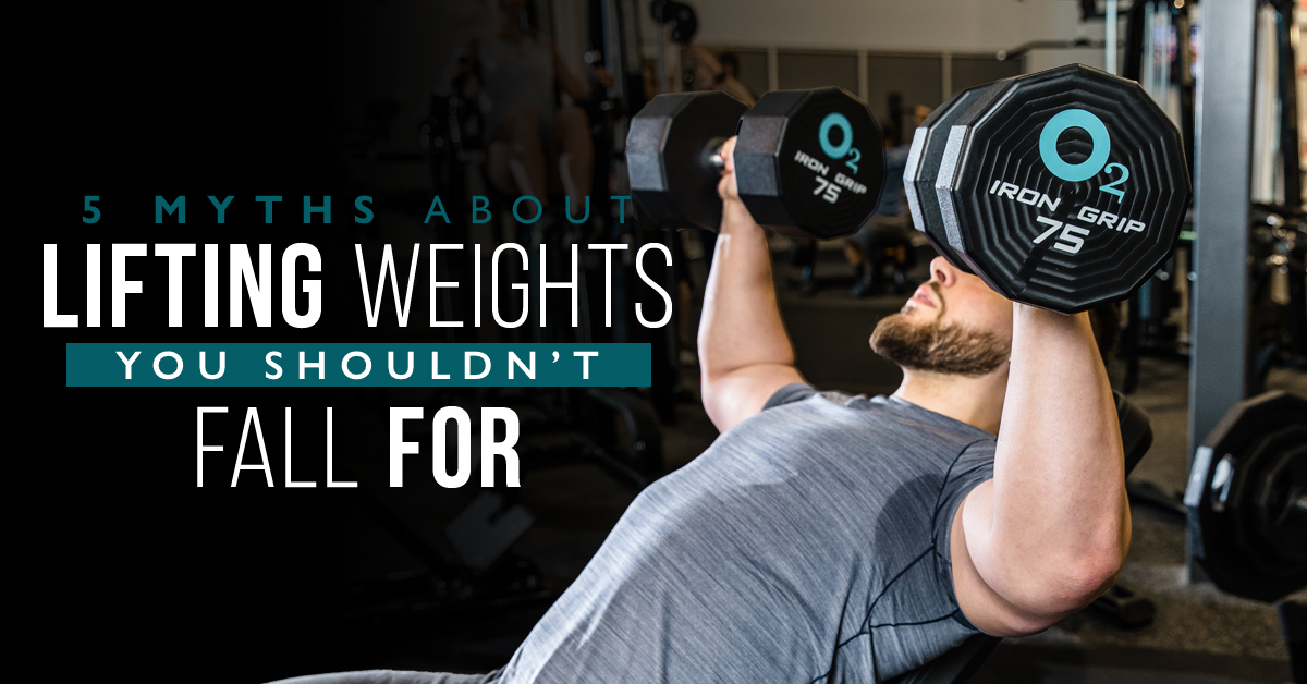 5 myths about lifting weights that you shouldn't fall for with a young man lifting weights in the gym 